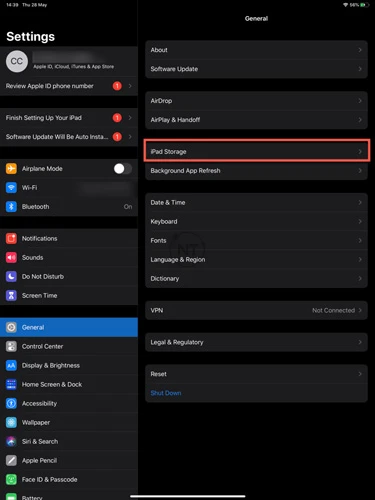 Nhấn vào iPhone Storage hoặciPad Storage.