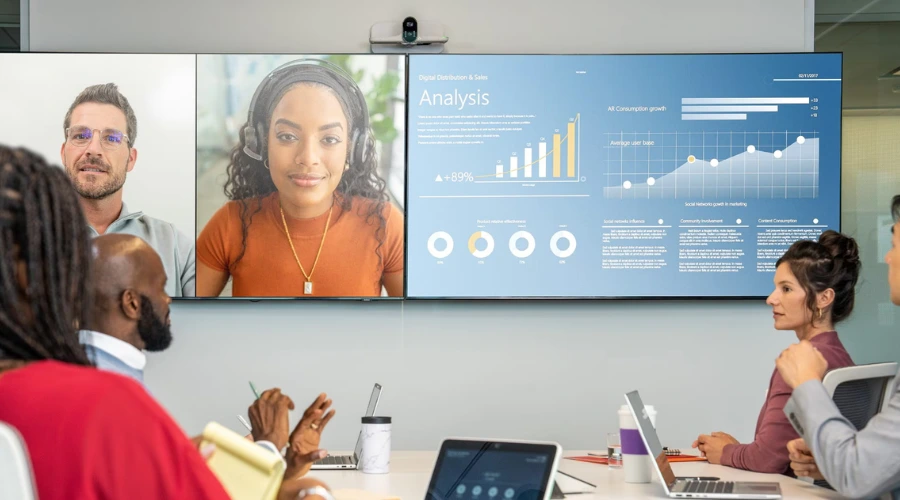 Camera hội nghị truyền hình Poly Studio E70