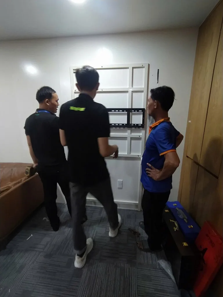 Lắp đặt màn hình tương tác cho Công ty Cổ phần Dịch vụ Kỹ thuật PTSC Thanh Hóa