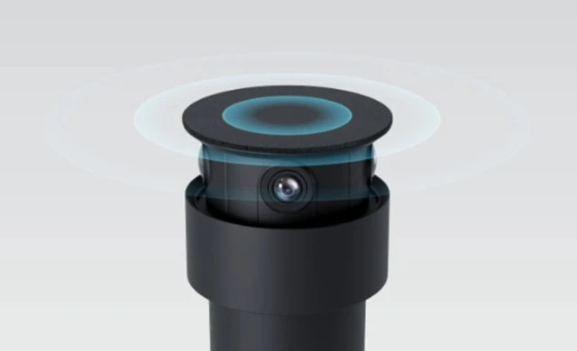 Với phạm vi thu âm 360°, tai nghe có thể phát hiện người đang nói và thu giọng nói từ khoảng cách lên đến 6 mét