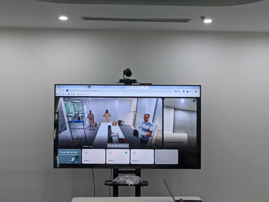 Một số hình ảnh thực tế về dự án hệ thống họp trực tuyến cho một công ty tại quận Hai Bà Trưng, Hà Nội
