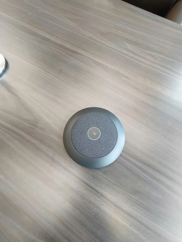 Hình ảnh lắp đặt Triển khai hệ thống họp trực tuyến cho công ty tại quận Phú Nhuận, Hồ Chí Minh