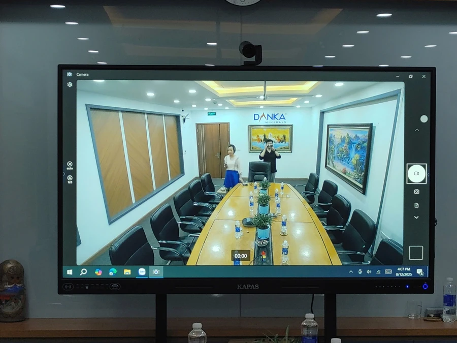 Hình ảnh thực tế về dự án lắp đặt thiết bị họp trực tuyến Logitech Group cho công ty khoáng sản tại Hai Bà Trưng, Hà Nội