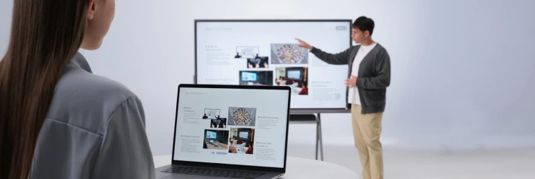 Kết nối thiết bị và Hikvision WonderHub với cùng một Wi-Fi để chia sẻ màn hình.