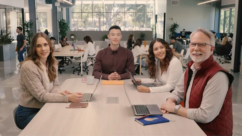 Logitech Rally Board 65 - Chế độ xem nhóm