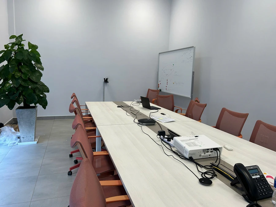 Lắp đặt thiết bị họp trực tuyến Logitech Group cho doanh nghiệp tại xã Canh Vinh, Gia Lai