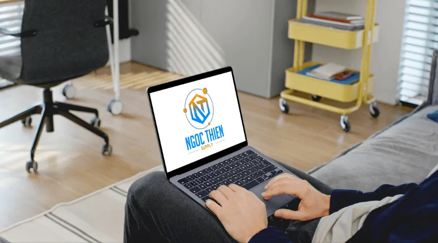 Ngoc Thien Cung Cap Astros As-101 Vs Screenbeam 960 Chinh Hang