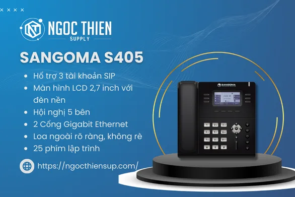 Điện thoại IP Sangoma S405 màu đen với màn hình LCD 2.7 inch có đèn nền, hiển thị thông tin và các phím lập trình, kèm thông số kỹ thuật nổi bật và logo Ngọc Thiên Supply.