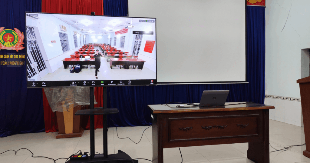 Lắp đặt camera họp trực tuyến cho phòng CSGT TP Hồ Chí Minh
