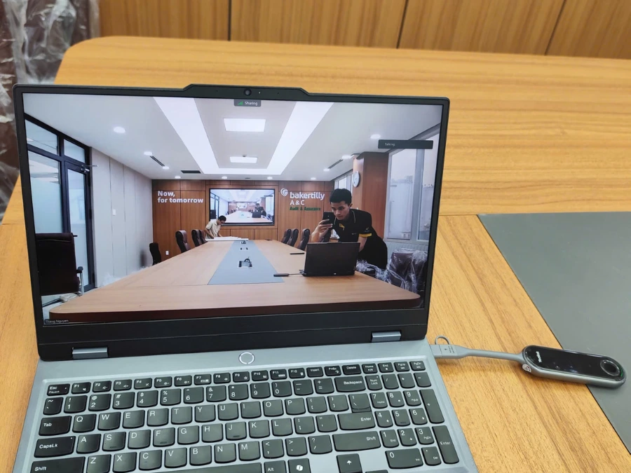 Thiết bị trình chiếu không dây Yealink WPP30