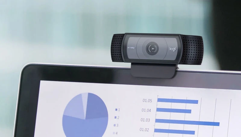 Bộ thiết bị họp trực tuyến Logitech C920e + P710e