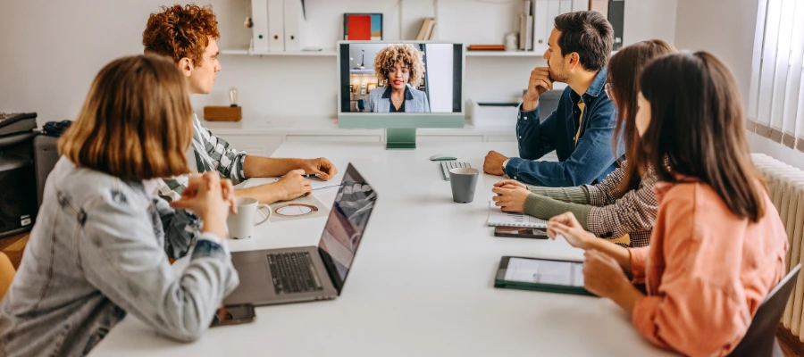 Sự gia tăng của xu hướng làm việc Hybrid