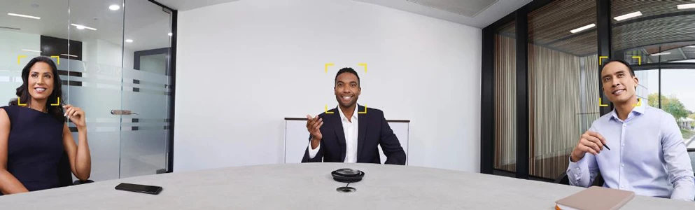 Số người trong phòng họp: 3