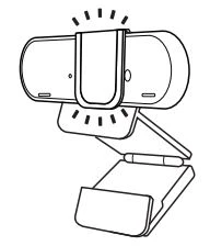 Gắn nó vào mặt trước của webcam, trực tiếp qua trung tâm.