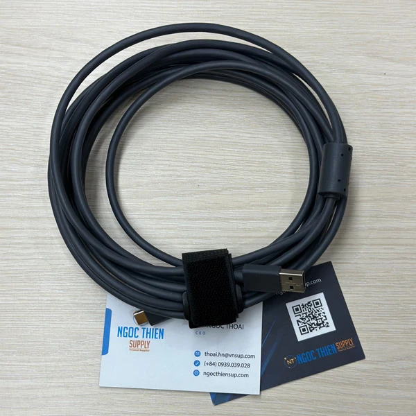 Dây USB 2.0: 16 ft (5 m)