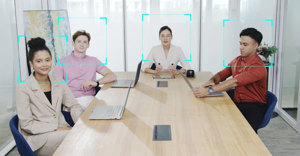 Tự động đóng khung