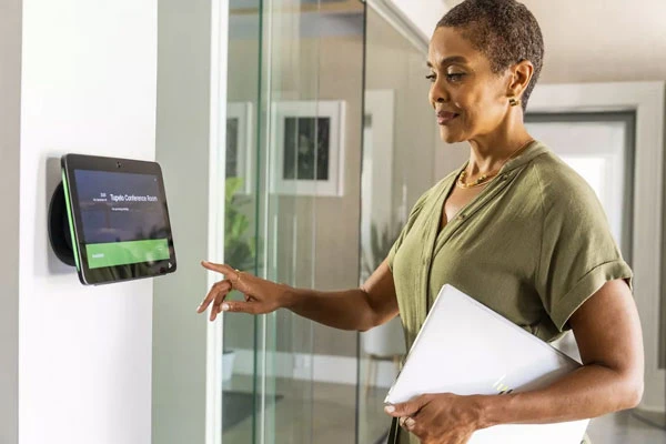 Biến mọi không gian thành không gian hội họp