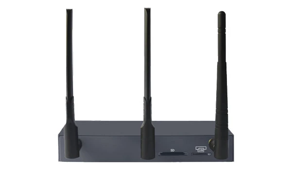 Mặt sau Dinstar UC120