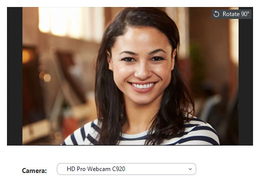 Nhấp vào&nbsp;Xoay 90°&nbsp;cho đến khi máy ảnh của bạn được xoay chính xác