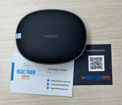 Hub trong bộ Logitech Group