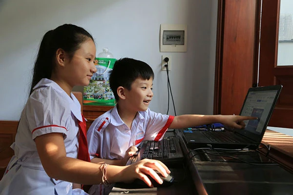 Kế hoạch tổ chức khai giảng trực tuyến trên Zoom