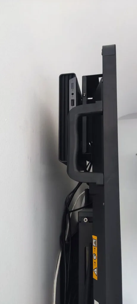 Thông tin dự án màn hình tương tác Promethean cho Công Ty Cổ Phần Đầu Tư Phát Triển Hạ Tầng Rạng Đông