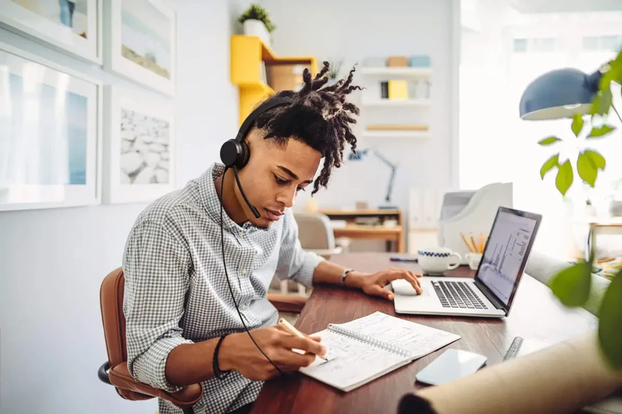 10 tai nghe khử tiếng ồn tốt nhất cho học tập [2022]