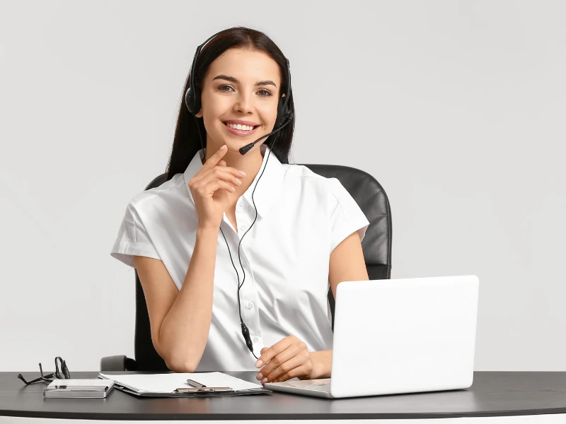 Cách chọn tai nghe laptop có mic cho các cuộc gọi