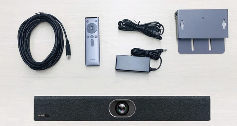 Có gì trong hộp Yealink UVC40?