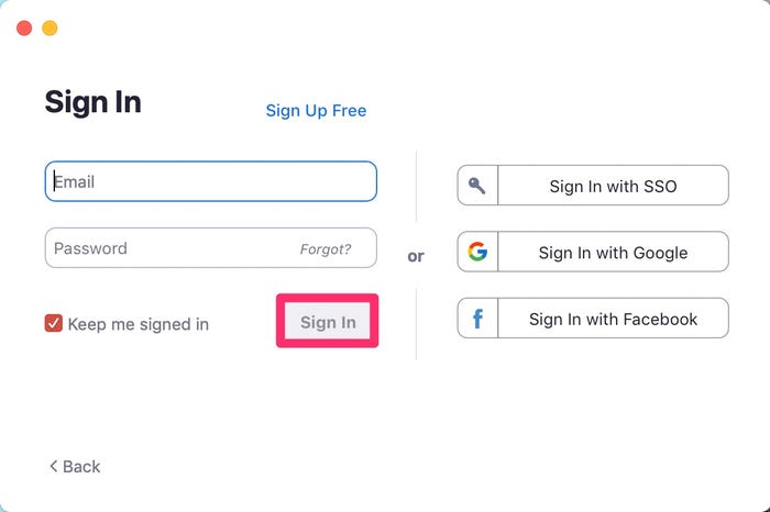 Nhập email và mật khẩu của bạn. Chọn tùy chọn Keep me signed in, đặc biệt nếu bạn định sử dụng dịch vụ thường xuyên, sau đó chọn nút Sign In để hoàn tất quá trình đăng nhập.